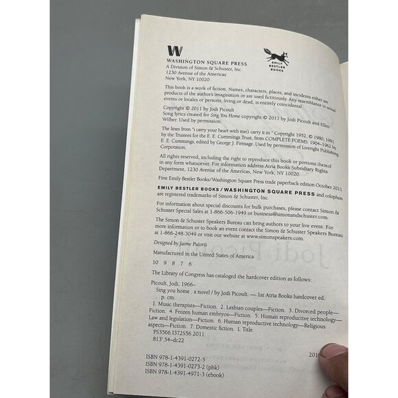 Sing you home book Jodi Picoult paperback copyright 2011 English READ - Picture 3 of 6